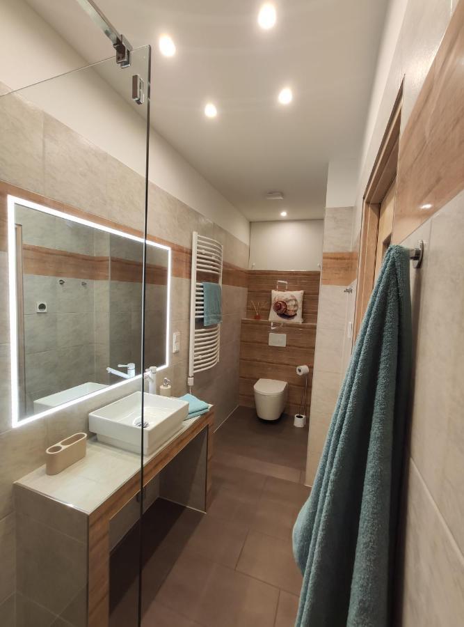 Apartment 3 Aepfel Design